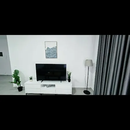 Apartment The Stylist 1br For 4 Himarë